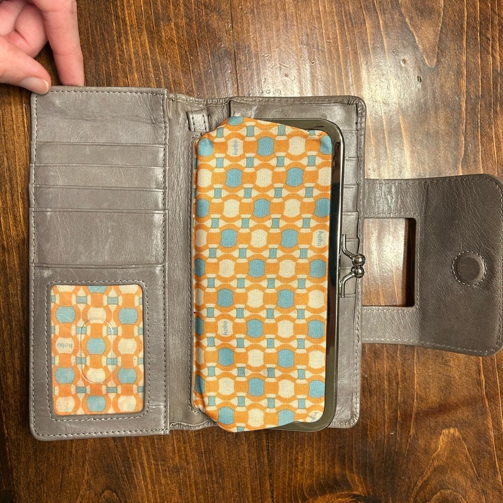 Gray Leather Wallet with Geometric Pattern